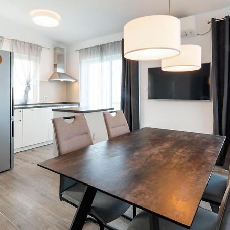 Vila Apartments Marina Blato  Kültér fotó
