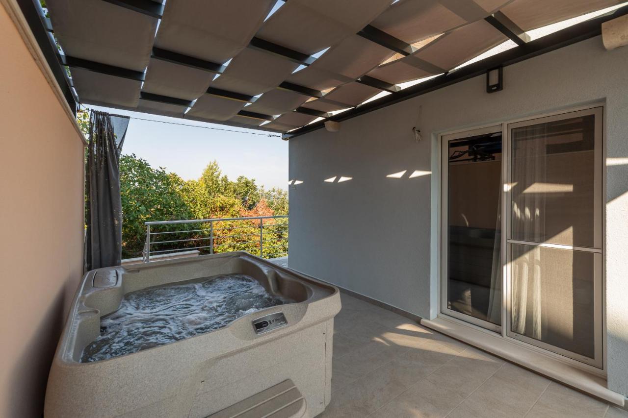 Vila Apartments Marina Blato  Kültér fotó
