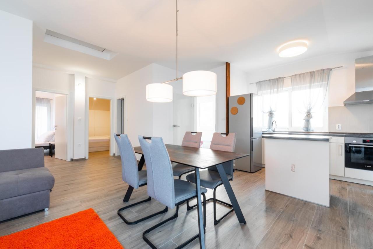 Vila Apartments Marina Blato  Kültér fotó